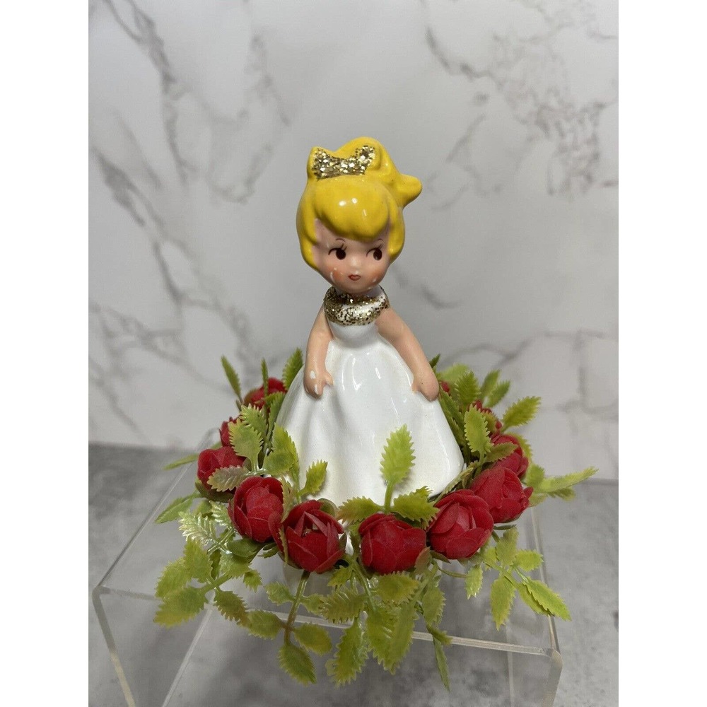 Vintage Girl In White Dress With Roses Figurine Cake topper INARCO Japan E-2505